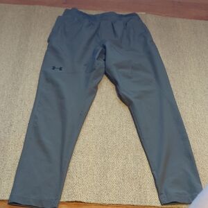 Women's Under Armour Performance Pants Size Medium Athletic Fit Grey